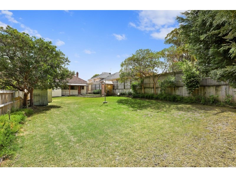 17 Kalgoorlie Street, Willoughby NSW 2068