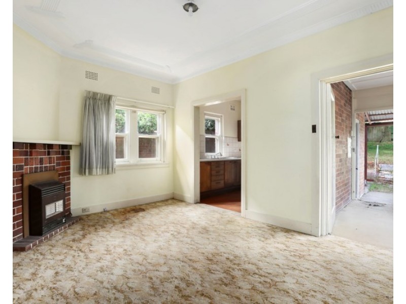 52 Fourth Avenue, Willoughby NSW 2068
