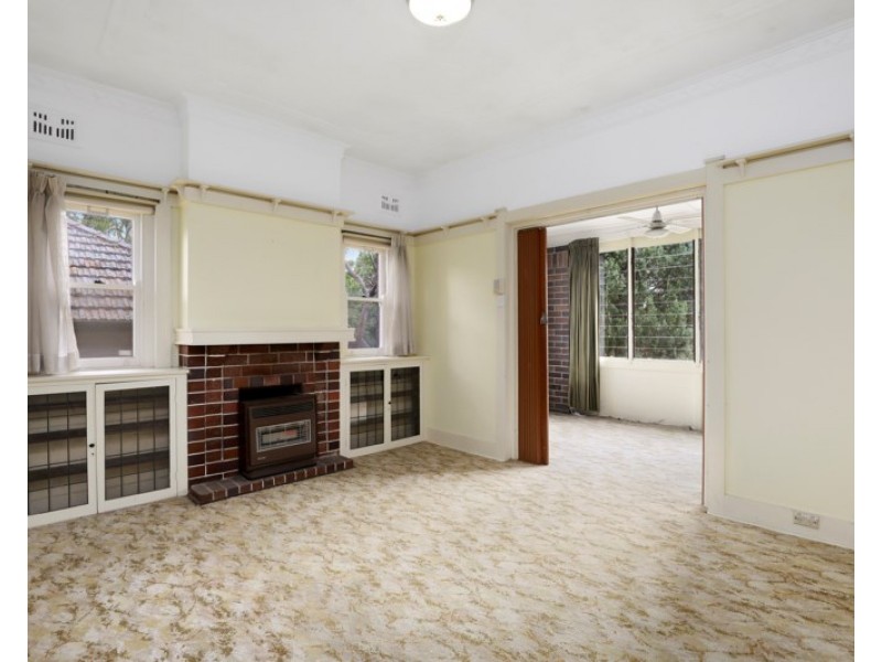 52 Fourth Avenue, Willoughby NSW 2068