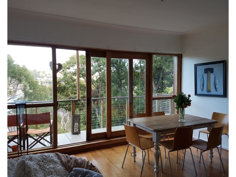 15 The Scarp, Castlecrag NSW 2068