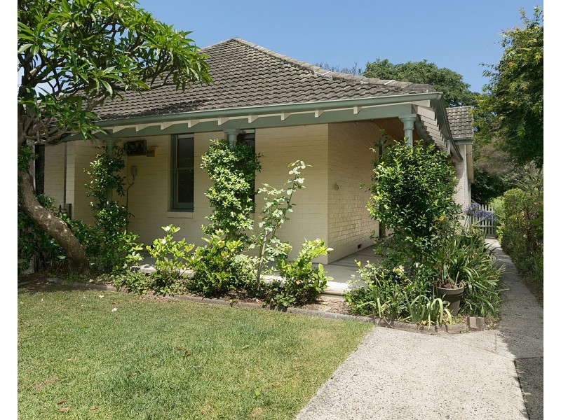 8 Crabbes Avenue, Willoughby NSW 2068