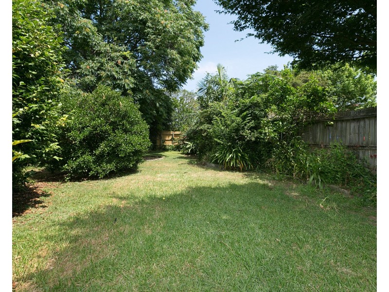 8 Crabbes Avenue, Willoughby NSW 2068