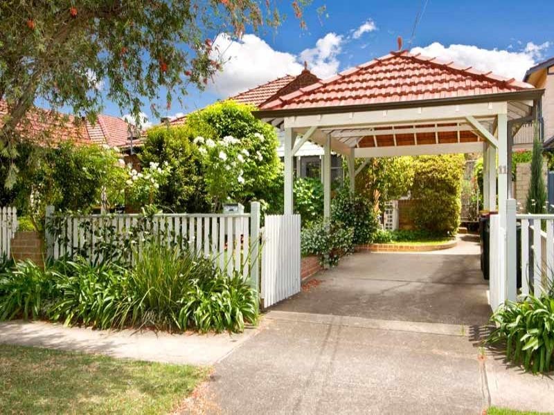 11 Crabbes Avenue, Willoughby NSW 2068