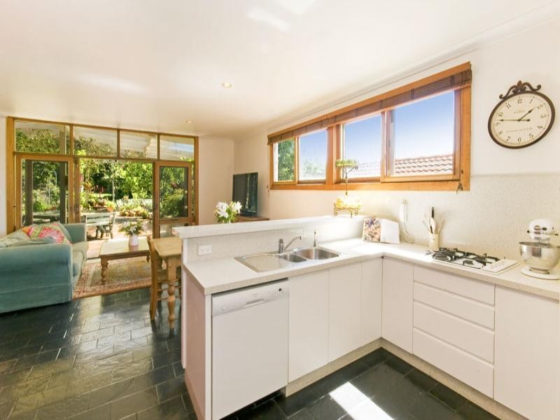19 Farnell Street, Curl Curl NSW 2096