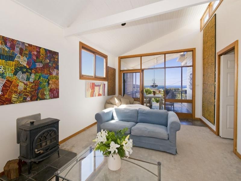 19 Farnell Street, Curl Curl NSW 2096