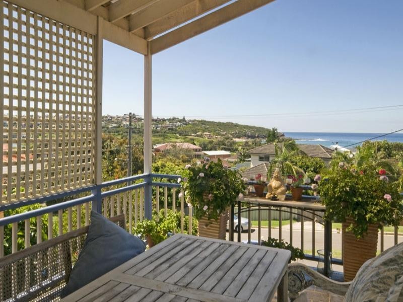 19 Farnell Street, Curl Curl NSW 2096