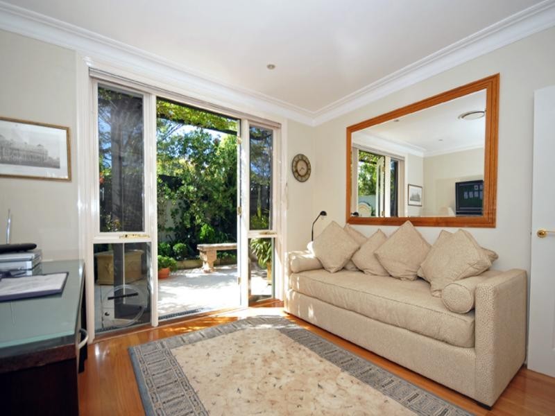 2/76-80 Edinburgh Road, Willoughby NSW 2068