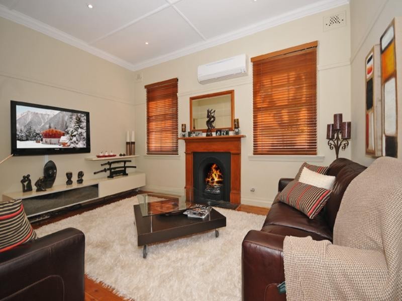 136 Eastern Valley Way, Willoughby NSW 2068