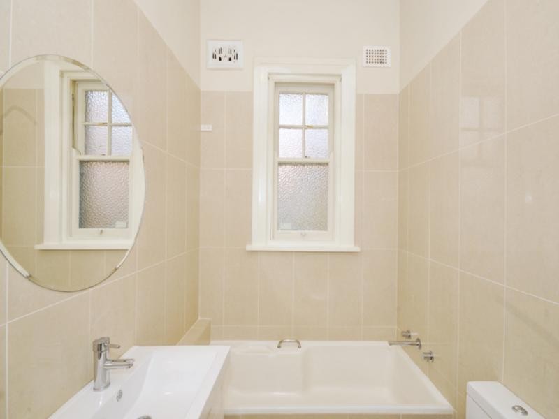 1 Earls Court, Roseville NSW 2069