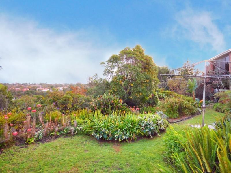 10 Highland Ridge, Middle Cove NSW 2068