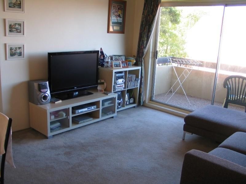 2/17 Penkivil Street, Willoughby NSW 2068