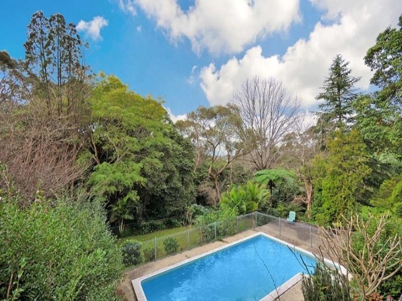 27 Covelee Circuit, Middle Cove NSW 2068