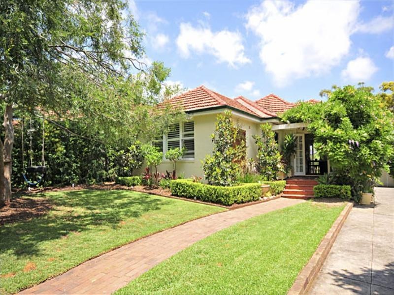 8 Ferndale Street, Chatswood NSW 2067