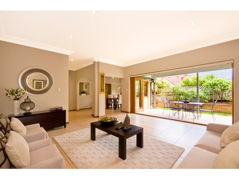 17 Douglas Avenue, Chatswood NSW 2067