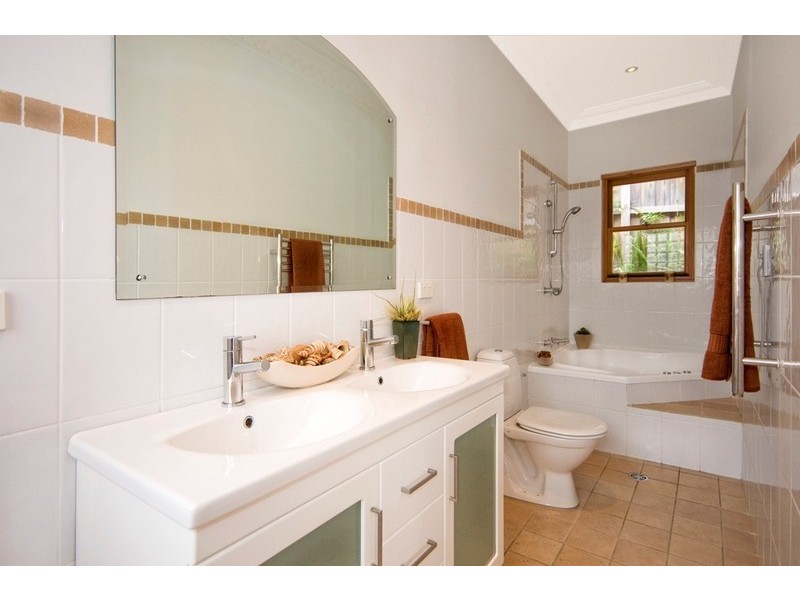 17 Douglas Avenue, Chatswood NSW 2067