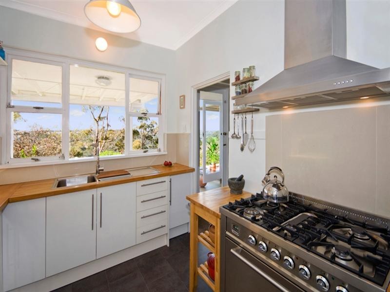 31 Height Crescent, Middle Cove NSW 2068