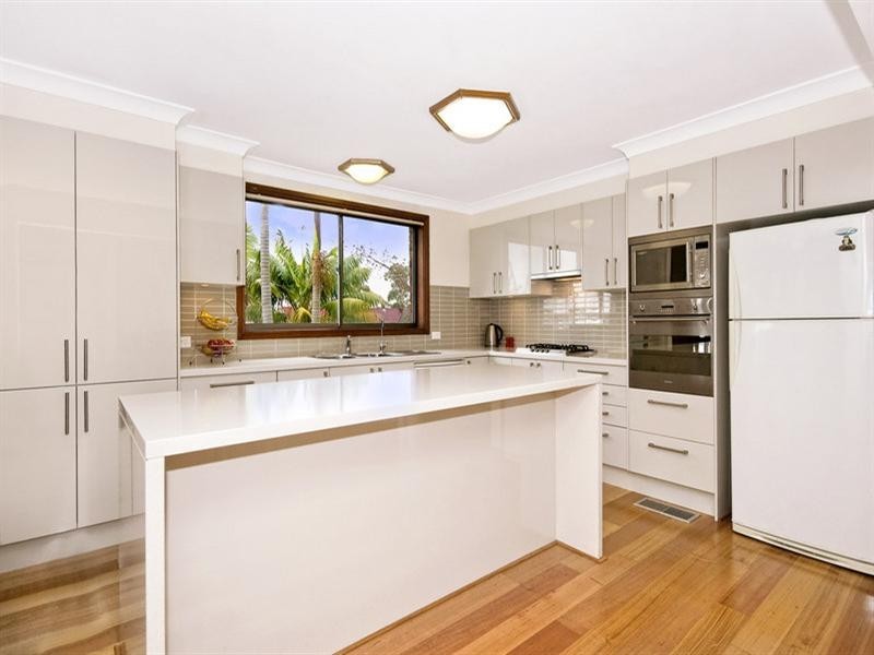 37 Roscommon Crescent, Killarney Heights NSW 2087