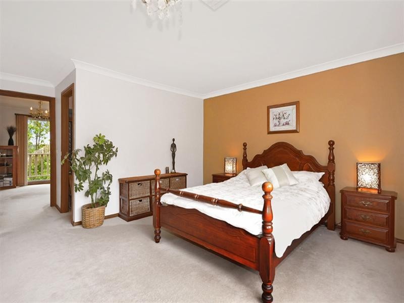 37 Roscommon Crescent, Killarney Heights NSW 2087