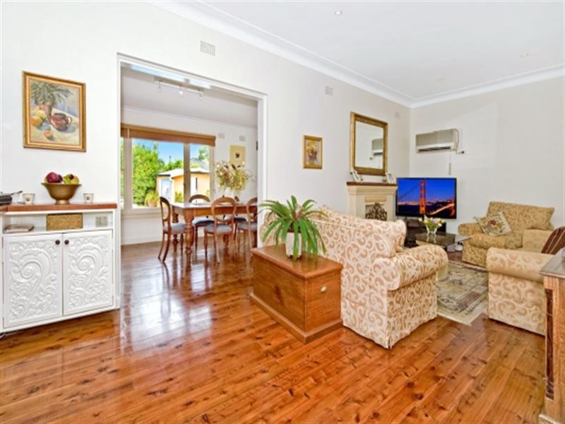 54 Edinburgh Road, Willoughby NSW 2068