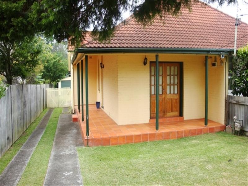 10 Crabbes Avenue, Willoughby NSW 2068