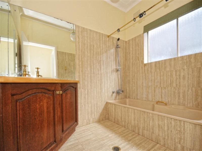 207 Eastern Valley Way, Willoughby NSW 2068