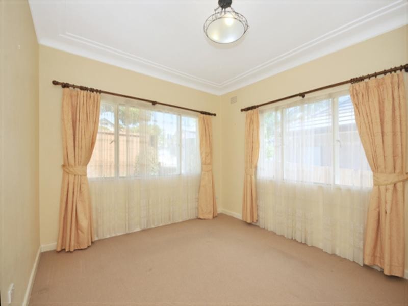 207 Eastern Valley Way, Willoughby NSW 2068