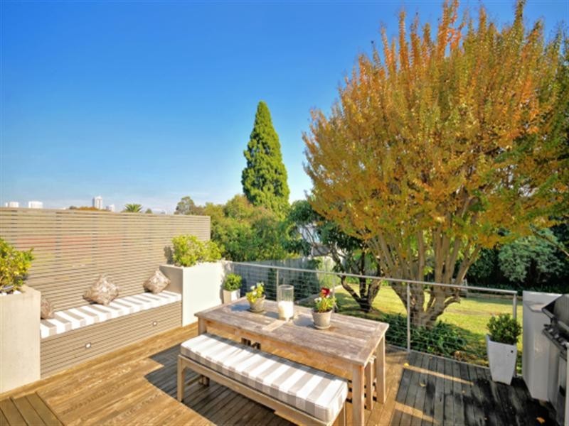 8 Pendey Street, Willoughby NSW 2068