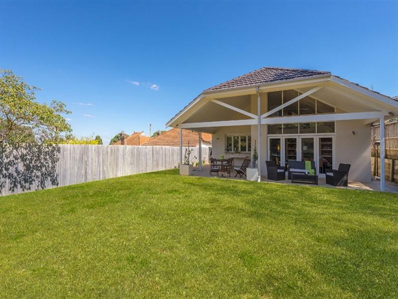 19 Kalgoorlie Street, Willoughby NSW 2068