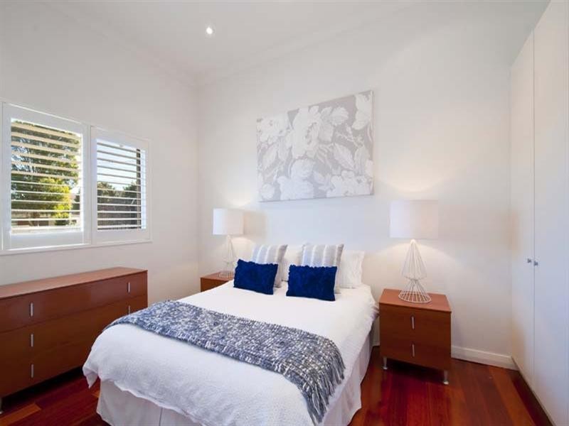 19 Kalgoorlie Street, Willoughby NSW 2068