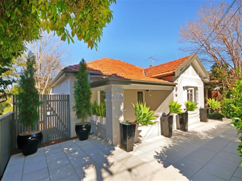 16 Robert Street, Willoughby NSW 2068