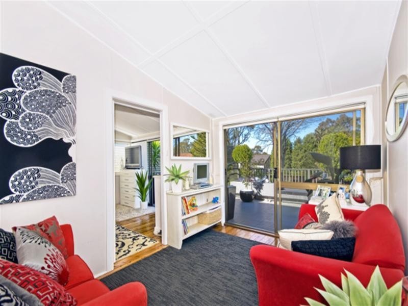 16 Robert Street, Willoughby NSW 2068