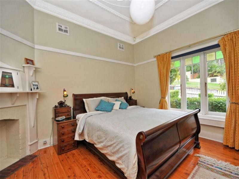 22 Tulloh Street, Willoughby NSW 2068