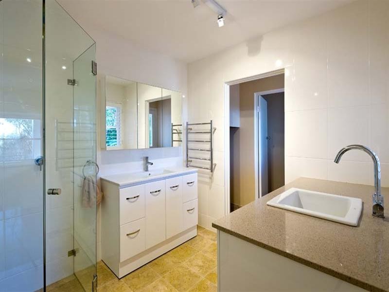 29 Heights Crescent, Castlecrag NSW 2068