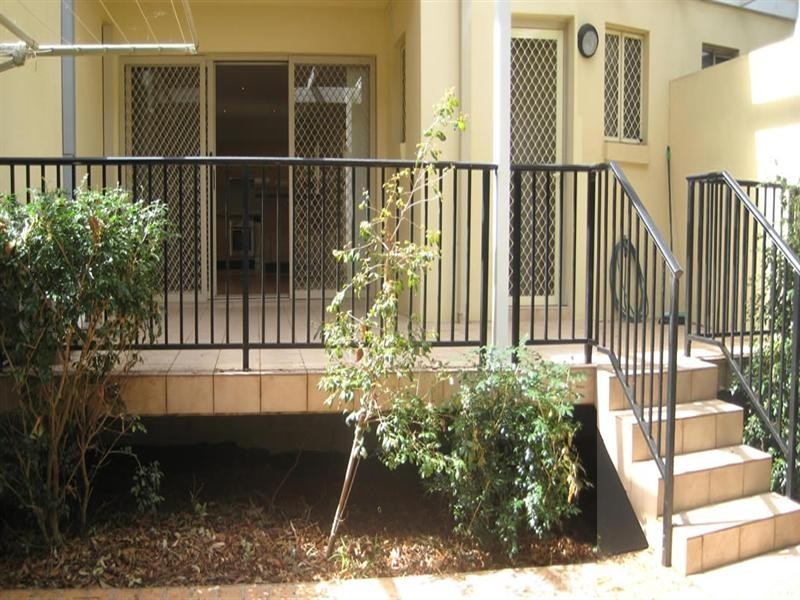 16/7-13 Taylor Close, Miranda NSW 2228