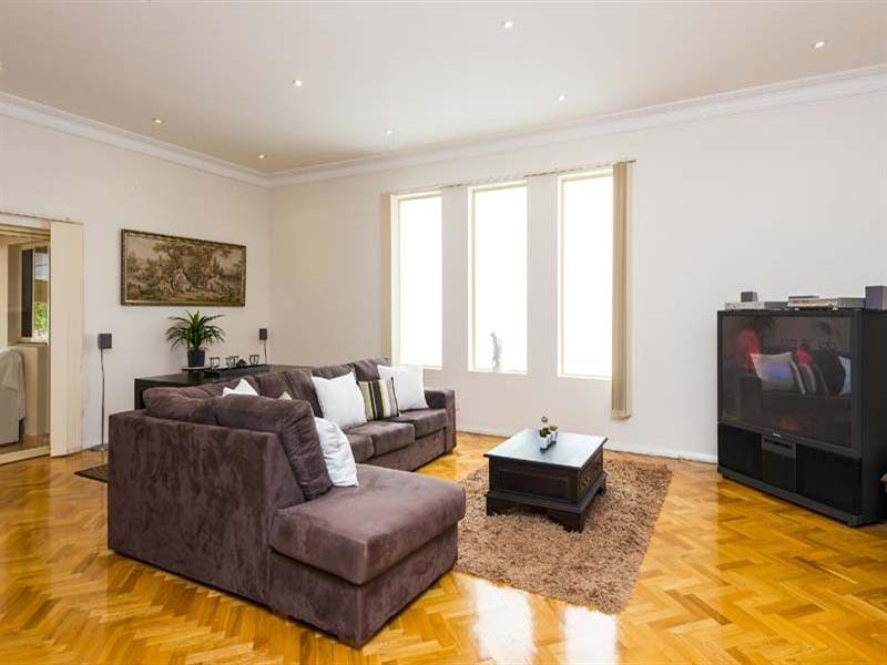 21 Crabbes Avenue, Chatswood NSW 2067