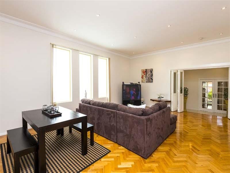 21 Crabbes Avenue, Chatswood NSW 2067