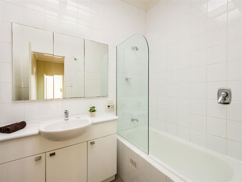 11 Standish Street, Greenwich NSW 2065