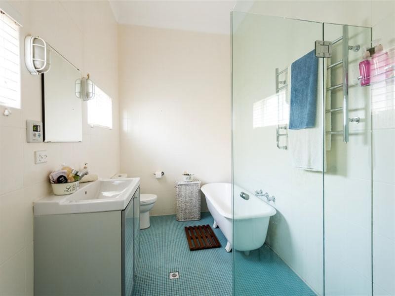 32 Eaton Street, Willoughby NSW 2068