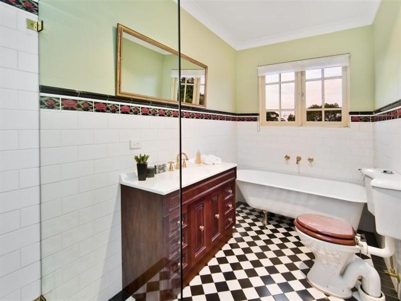 18 Edinburgh Road, Willoughby NSW 2068