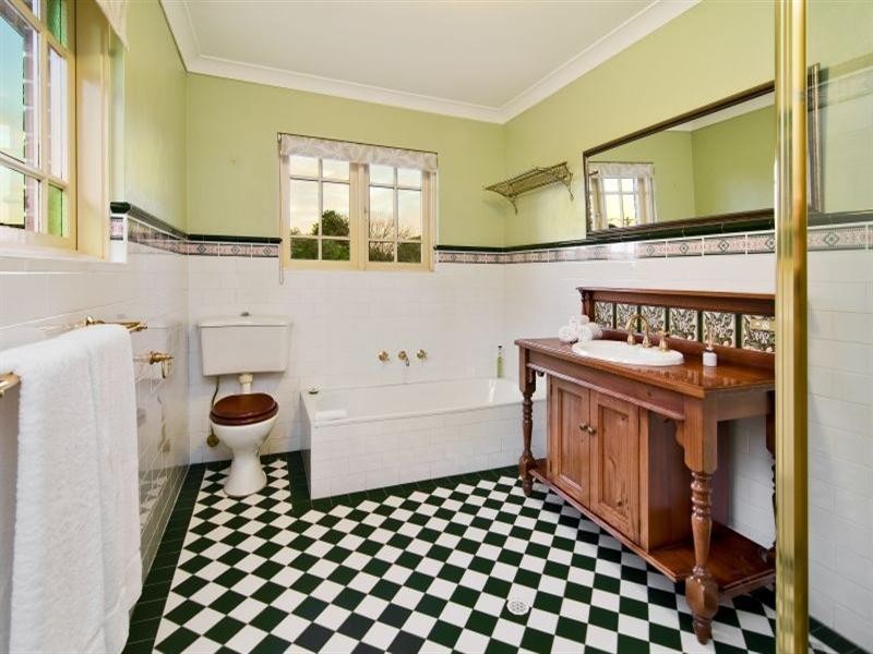 18 Edinburgh Road, Willoughby NSW 2068