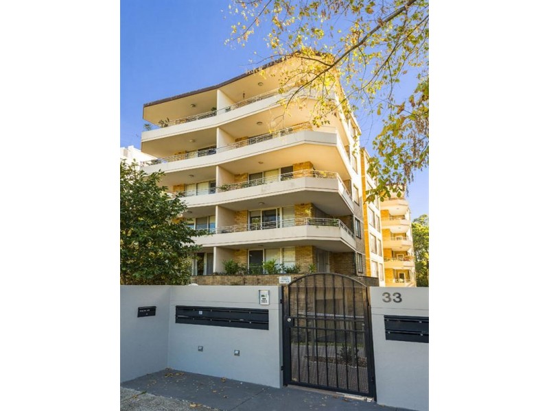 17/33 Johnson Street, Chatswood NSW 2067