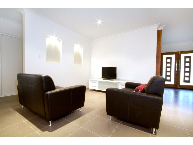 30 Manooka Crescent, Highfields QLD 4352