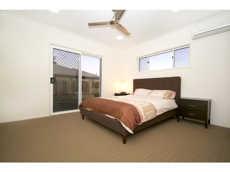 30 Manooka Crescent, Highfields QLD 4352