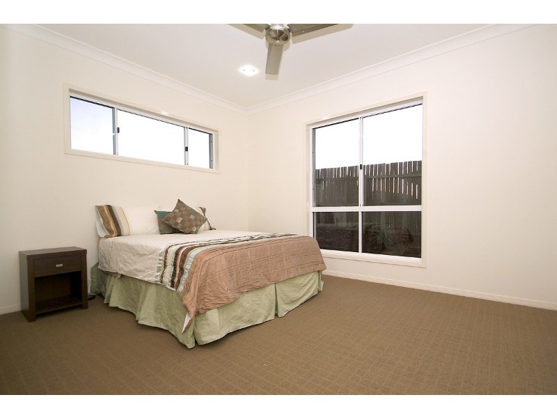 30 Manooka Crescent, Highfields QLD 4352