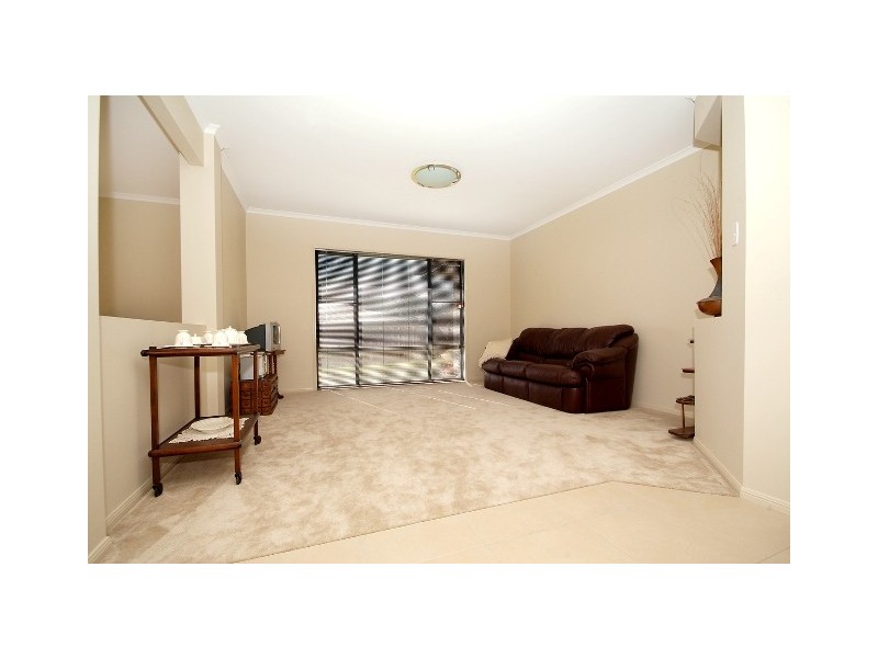 16 Manooka Crescent, Highfields QLD 4352