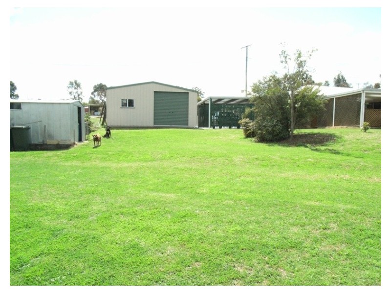 3 Lake Drive, Meringandan West QLD 4352