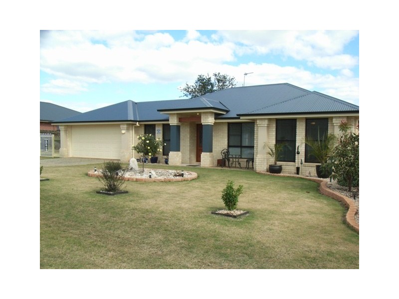 26 Nioka Drive, Highfields QLD 4352