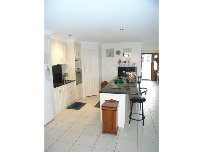 26 Nioka Drive, Highfields QLD 4352