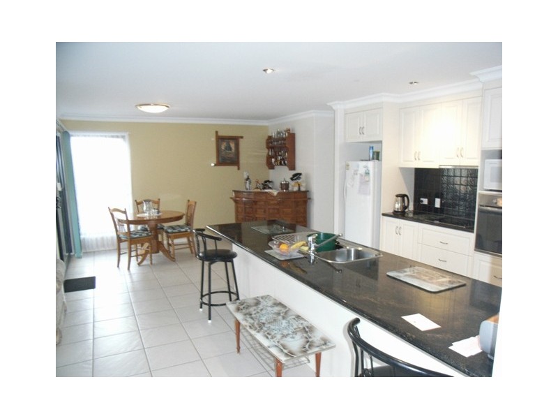 26 Nioka Drive, Highfields QLD 4352
