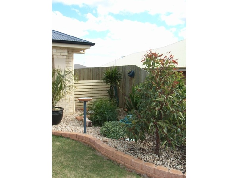 26 Nioka Drive, Highfields QLD 4352